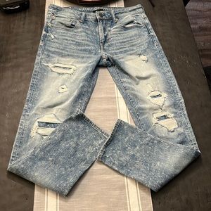 Mens distressed/ripped american eagle jeans34x34